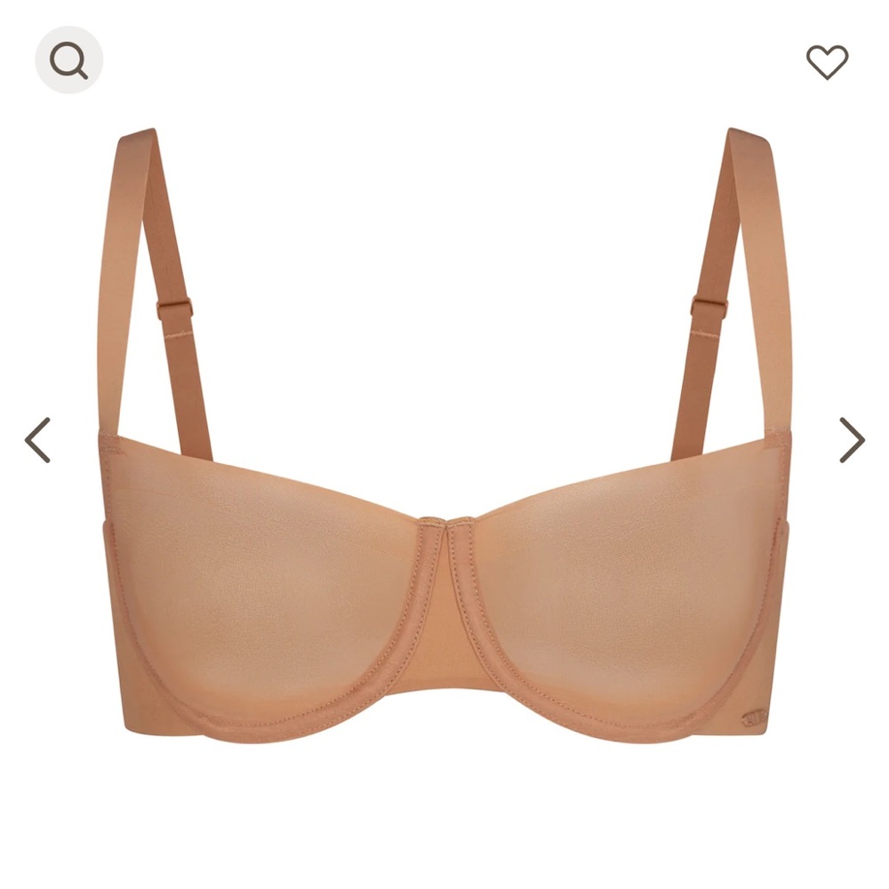 SKIMS - NO SHOW Unlined Balconette Bra